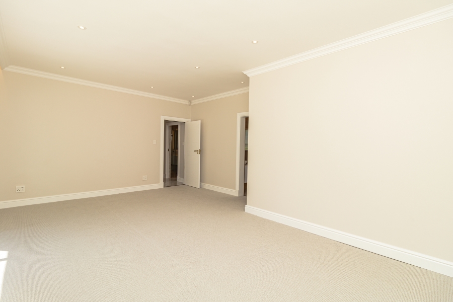 4 Bedroom Property for Sale in Fernridge Western Cape